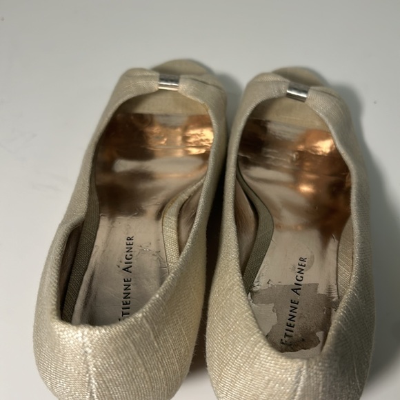 VINTAGE ETIENNE AIGNER CORK WEDGE HEEL BEIGE SIZE 8.5 METAL LOGO - Picture 11 of 12